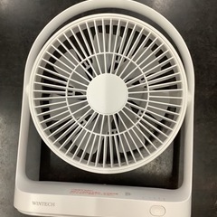 充電地内蔵ポータブルデスクデスクファン WINTECH ホワイトDF221H   リサイクルショップ宮崎屋　佐土原店　25.9.12Fの画像