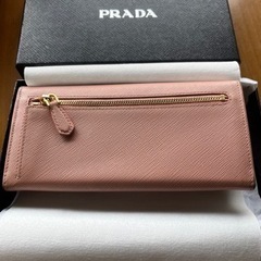 PRADA 長財布　ピンク　箱付きの画像