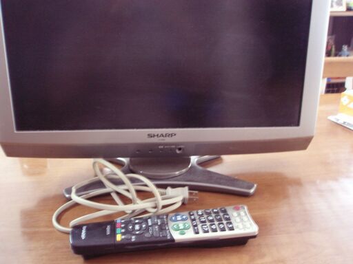 1500円 液晶ＴＶ　SHARP LC-20E6