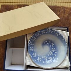 花びら模様の和皿　５枚セットの画像