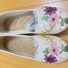 【新品・未使用】花柄刺繍　パンプス23.5
