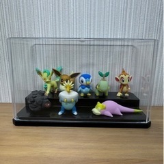 ポケモンフィギュア8体まとめ♪ ケース付きです。 17×10×8...