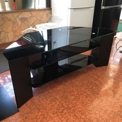 テレビボード　ガラス天板