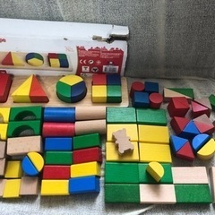 最終価格❤️お片付け箱付き　積み木　76個まとめ売り　セット売り...