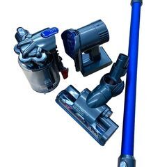 【レガストック川崎本店】dyson ダイソン DC45 コードレスクリーナー ハンディ掃除機 スティッククリーナー 付属品多数 動作確認済み 動作品の画像