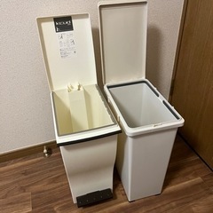 蓋付きゴミ箱 2点の画像