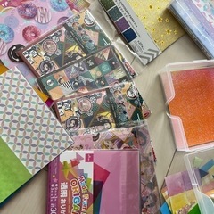 折り紙　画用紙たくさんの画像
