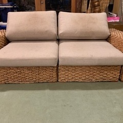 バリ風のアジアンソファ 家具 ソファ 3人掛けソファ　募集中
の画像