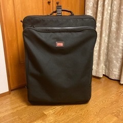 【USA製】ビームスBEAMS✖️アンディアモANDIAMO／特大　／旅行／ヴァロロッソ/VALOROSO／赤窓　キャリーバック スーツケースの画像