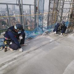 [建築測量工]建物の基準線を決める！入社祝金３万円＆有給休暇あり／入社２年目で年収４００万円も可能！の画像