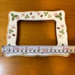 ウェッジウッド　ワイルドストロベリー　フォトフレームの画像