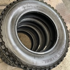 軽トラック12インチブロック タイヤの画像