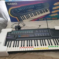 電子キーボード 