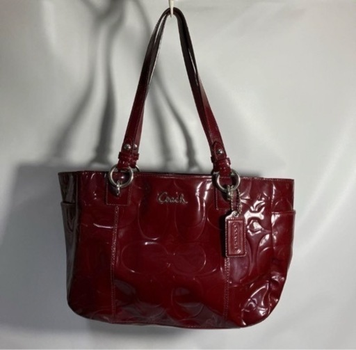 O2407-329　COACH トート エンボスド エナメル ワインレッド シグネチャー F17728 キズ汚れ有り
