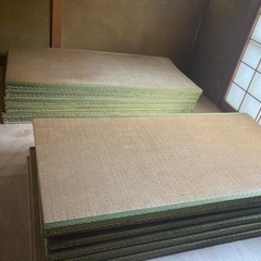 畳もらってくださいm(_ _)m12枚あります