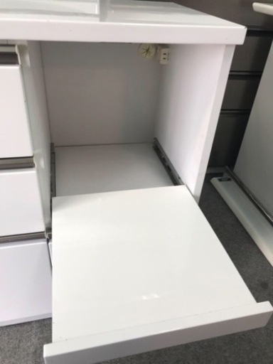 三幸ジャパン　キッチンカウンター　カウンター　食器棚