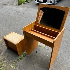 ドレッサー　イス付き