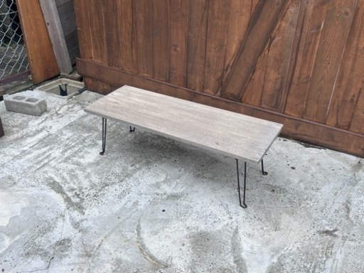 使い込まれたレトロな作業台　折りたたみ　ディスプレイ　飾り棚に