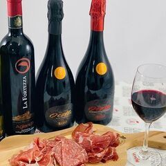 ワインショップと輸入食品のお店で働きませんか？の画像