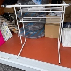 衣装棚用ハンガーラック（交渉中）
