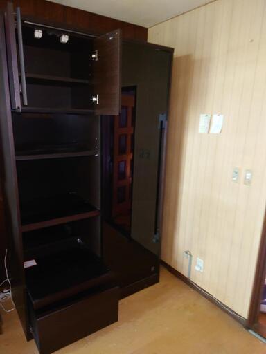 食器、　キッチンボード