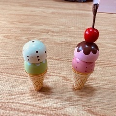 マザーガーデン➕他のおままごとグッズ、お花のおはじきの画像