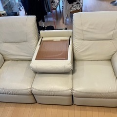 3人掛けリクライニングソファーの画像