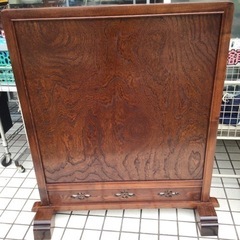 網代、木目衝立の画像