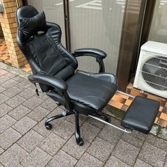 無料！ゲーミングチェア　