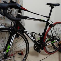 ロードバイク　TREK
MADONE 2.3
の画像