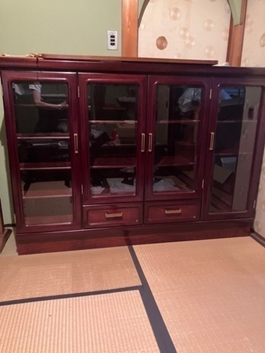 収納キャビネット