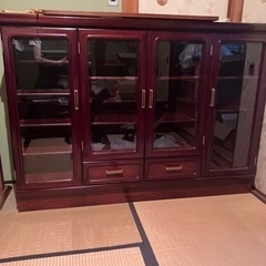 収納キャビネット