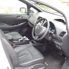 29年式　リーフ X サンクスエディション30kwh（本革パッケージ）　走行8,900km 　車検8年7月17日まで　修復歴無し　キズ凹み無し　の画像