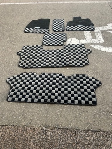 最終値下‼️AZR60 NOAH用 ファブレスフロアマット