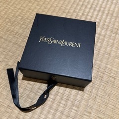 イヴ・サンローラン　バイレード　ギフトボックス　空箱　 収納にも　の画像