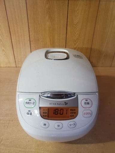 ⭐️ヤマダ電機マイコンジャー炊飯器⭐️ ⭐️YEC-M10D1⭐️