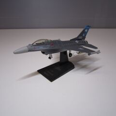 Maisto AIR FORCE 戦闘機　模型  F-16 Ai...