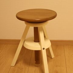 木製　丸椅子