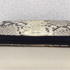 パイソン長財布の画像