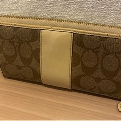 コーチ財布の画像