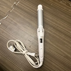 ヘアアイロン　サロニア