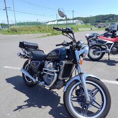 来春までは取引等一時中断。HONDA WING GL400 CU...