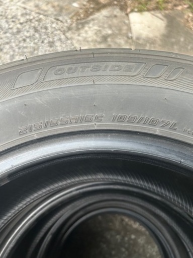 バン用タイヤ
