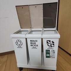 分別ゴミ箱の画像