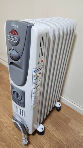デロンギ DeLonghi オイルヒーター オイル・ラジエーターヒーター L字フィン 8枚 HR030812TC