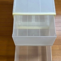 衣装ケース(2つ)の画像