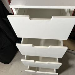 値下げしました★IKEA★イケア ４段チェスト 40cm×43cm×98cmの画像