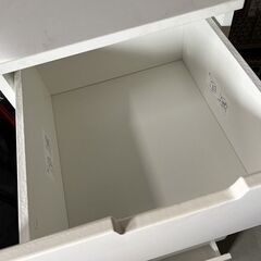 値下げしました★IKEA★イケア ４段チェスト 40cm×43cm×98cmの画像