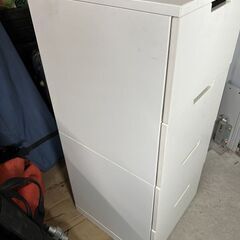 値下げしました★IKEA★イケア ４段チェスト 40cm×43cm×98cmの画像