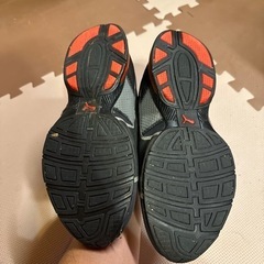 PUMA Tazonスニーカー ~ ブラック/ネオンオレンジ~ メンズ 28cm の画像